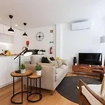 Lapa Elegant By Homing Apartman